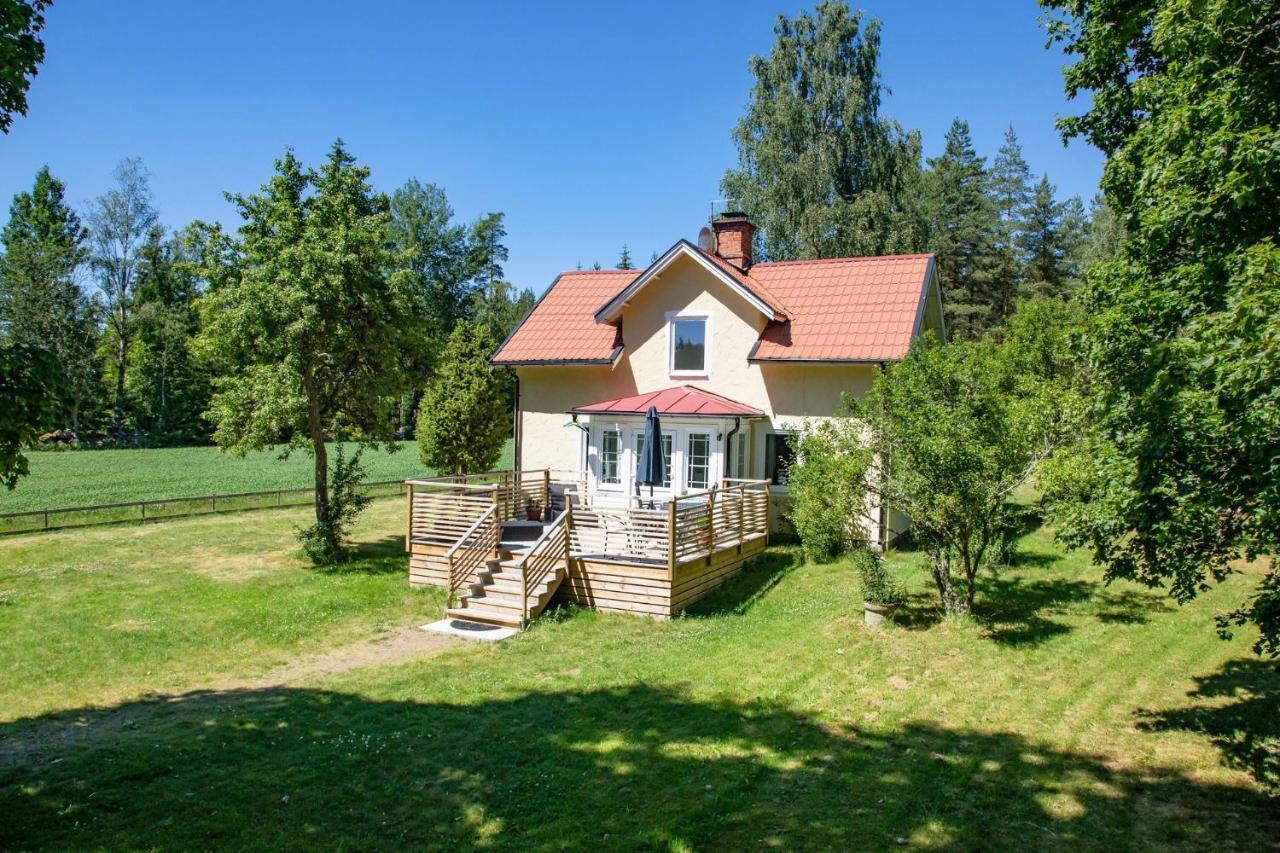 Welcome To Vimmerby Where You Live Close To Nature In A Quiet Environment But Still Close To Astrid Lindgren'S World Villa Eksteriør bilde